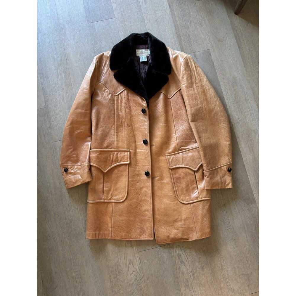 Vintage 1970’s Tan leather tregos westward jacket with black fur collar Size 44L